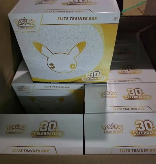 Pokémon TCG 30th Celebration Elite Trainer Box - Image 2